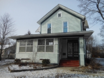 712 Brook St, Elgin, IL 60120 