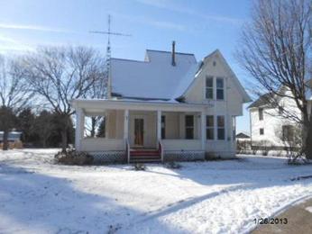 517 Park Ave, Paw Paw, IL 61353 