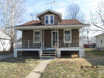 318 Monroe St, East Alton, IL 62024 