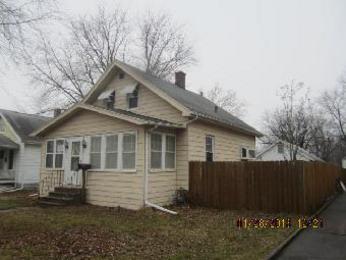 323 15th Avenue, Moline, IL 61265 