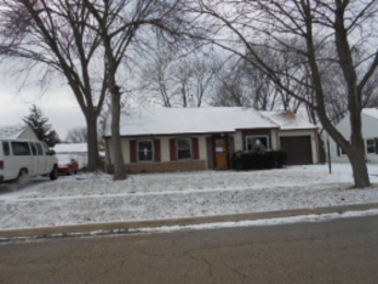 1006 Stratford Circle, Streamwood, IL 60107 