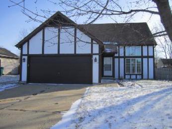 5503 West Chasefield Cir, Mchenry, IL 60050 