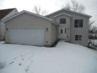 2835 Jolley Ave, Waukegan, IL 60085 