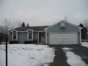 1108 Wembley Dr, Island Lake, IL 60042 