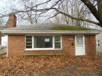1744 E Moore St, Decatur, IL 62521 