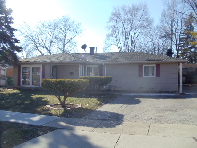 84 Dennis Rd, Wheeling, IL 60090 
