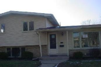 332 N Gay Ct, Glenwood, IL 60425 
