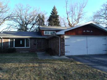 636 158th St E, South Holland, IL 60473 