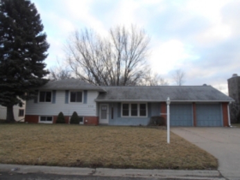 5716 W Overland Pass, Bartonville, IL 61607 