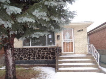 11242 S Greenbay Ave, Chicago, IL 60617 