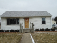 120 James St, Montgomery, IL 60538 