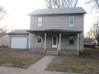 325 S Locust St, Tremont, IL 61568 