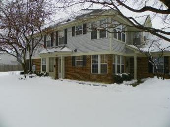 1956 Quaker Hollow, Streamwood, IL 60107 