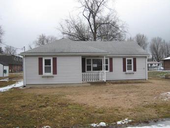 105 2nd Street, Hamel, IL 62046 