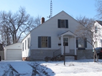 2315 S 7th St, Springfield, IL 62703 