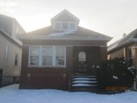 5346 Mozart St, Chicago, IL 60632 