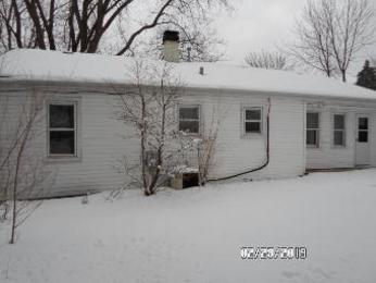 15 Indian Trail, Lake In The Hills, IL 60156 