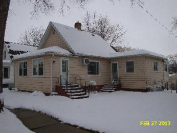 126 N Stott, Genoa, IL 60135 