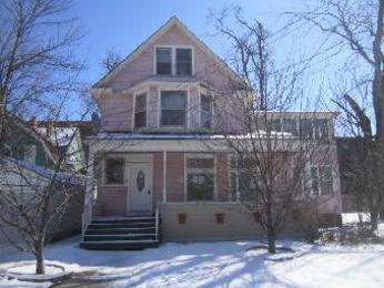 527 N County St, Waukegan, IL 60085 