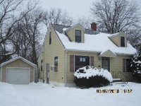 2477 31st Street Court, Moline, IL 61265 