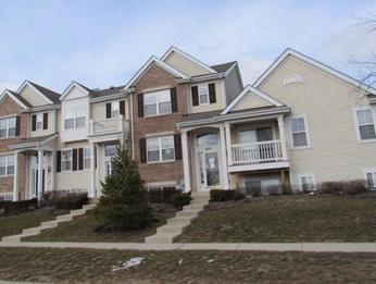 1632 Windward Dr, Pingree Grove, IL 60140 