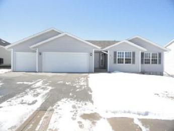 14040 Queenanns Way, Poplar Grove, IL 61065 