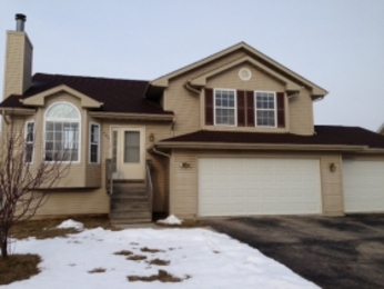 304 Greenbriar Blvd, Poplar Grove, IL 61065 