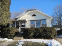 106 E Wayne St, Freeport, IL 61032 