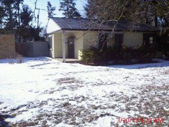 942 Dekalb Ave, Sycamore, IL 60178 