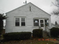 553 Gates St, Aurora, IL 60505 