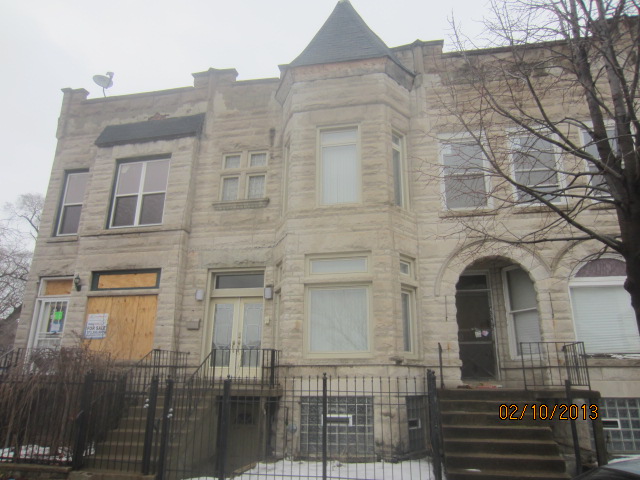 4353 Calumet Ave, Chicago, IL 60653 