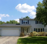 4509 Waubansie Ln, Lisle, IL 60532 