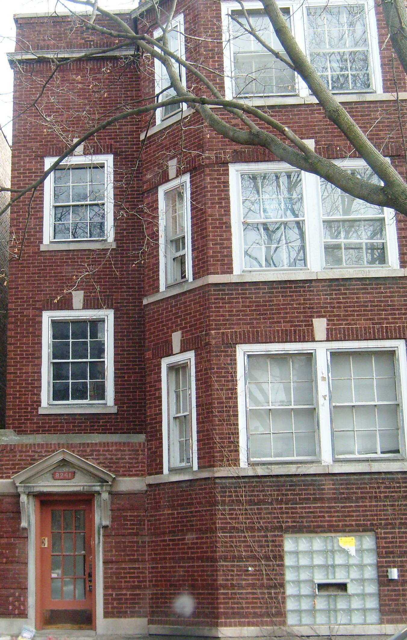 8241 South Maryland Avenue, Chicago, IL 60619 