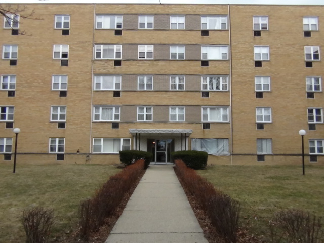 6161 N Hoyne Ave, Chicago, IL 60659 