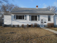 726 N Idaho St, West Peoria, IL 61604 