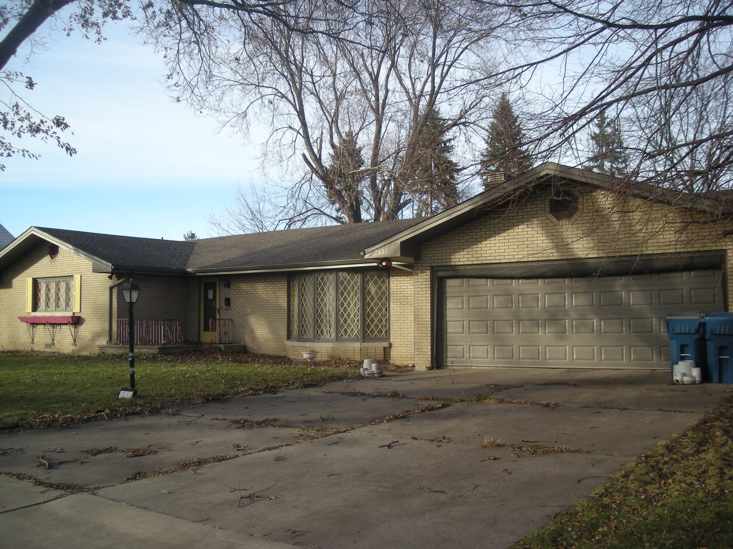 1931 E Chestnut St, Kankakee, IL 60901 