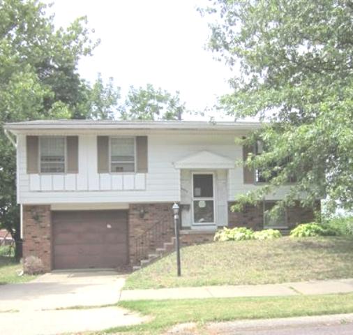 6345 North Randwick Road, Peoria, IL 61615 