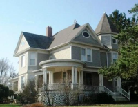 104 Division Street, Holcomb, IL 61043 