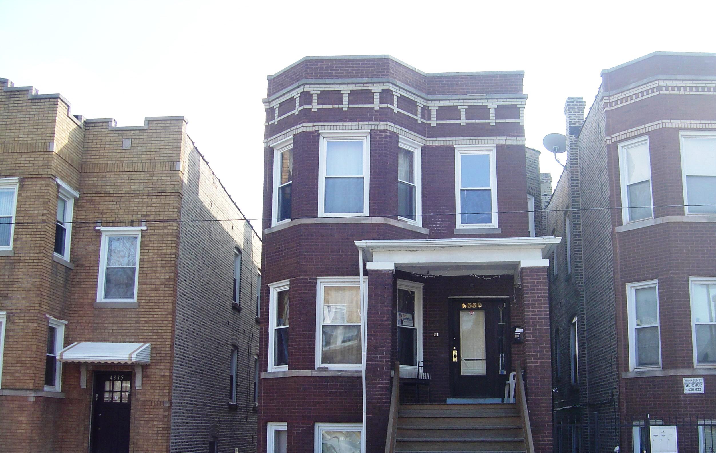 4339 West Kamerling Avenue, Chicago, IL 60651 