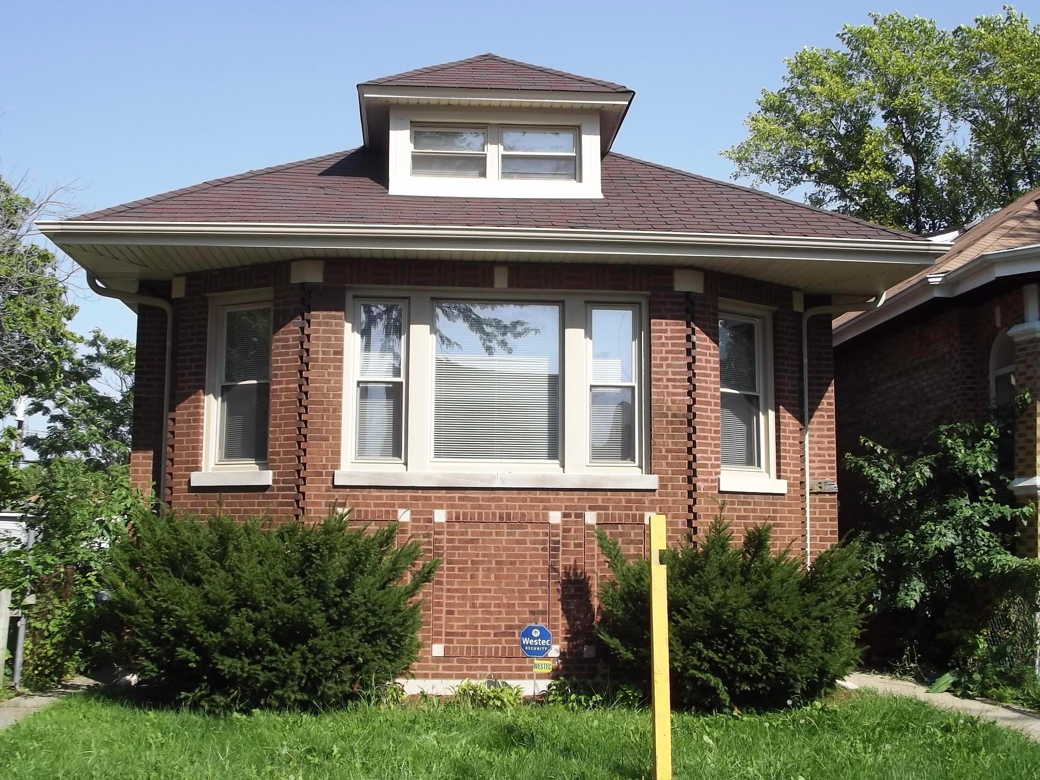 7637 S Laflin, Chicago, IL 60620 