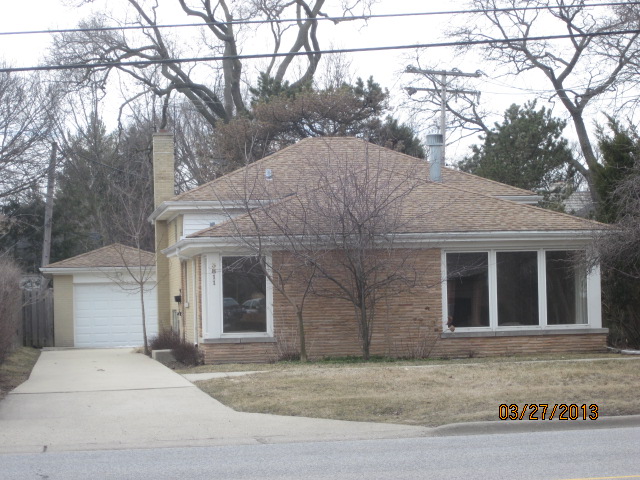3811 Golf Rd, Evanston, IL 60203 