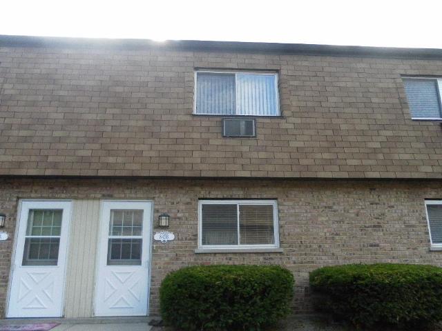 845b Richard Street, Aurora, IL 60506 