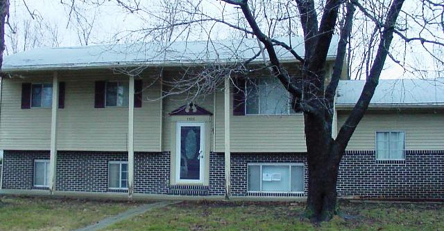 3326 East Chat Drive, Decatur, IL 62526 