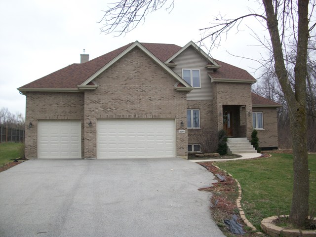 4289 Polk Ave, Matteson, IL 60443 