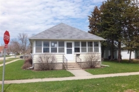 801 19th Ave, Fulton, IL 61252 