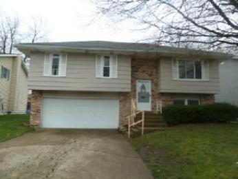 3522 N Redstart Dr, Decatur, IL 62526 