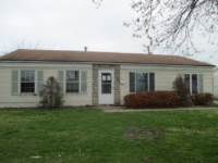 520 Saint Barbara Ln, Cahokia, IL 62206 