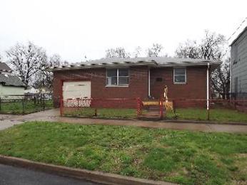 1312 W. Butler, Peoria, IL 61605 