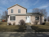 407 10th Ave, Mendota, IL 61342 