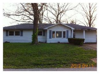 2014 Florence St, Cahokia, IL 62206 